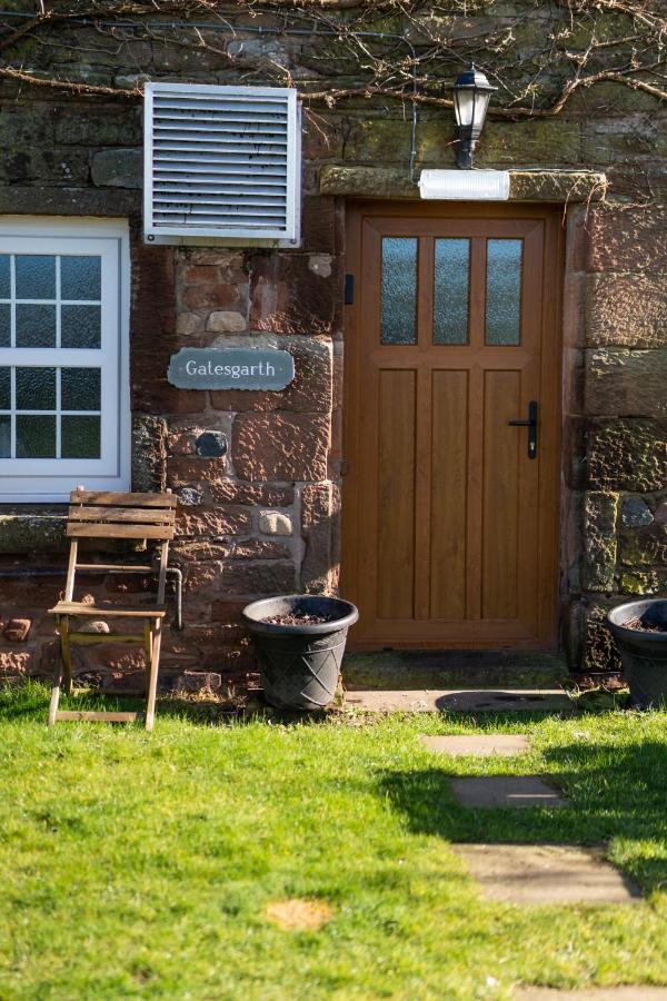 ברמפטון Gatesgarth Cottage @ The Pheasant Inn מראה חיצוני תמונה